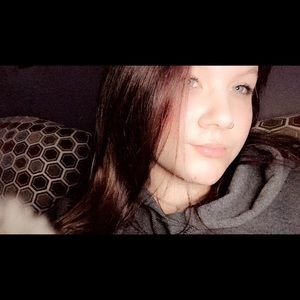 Meet your Posher, Addison